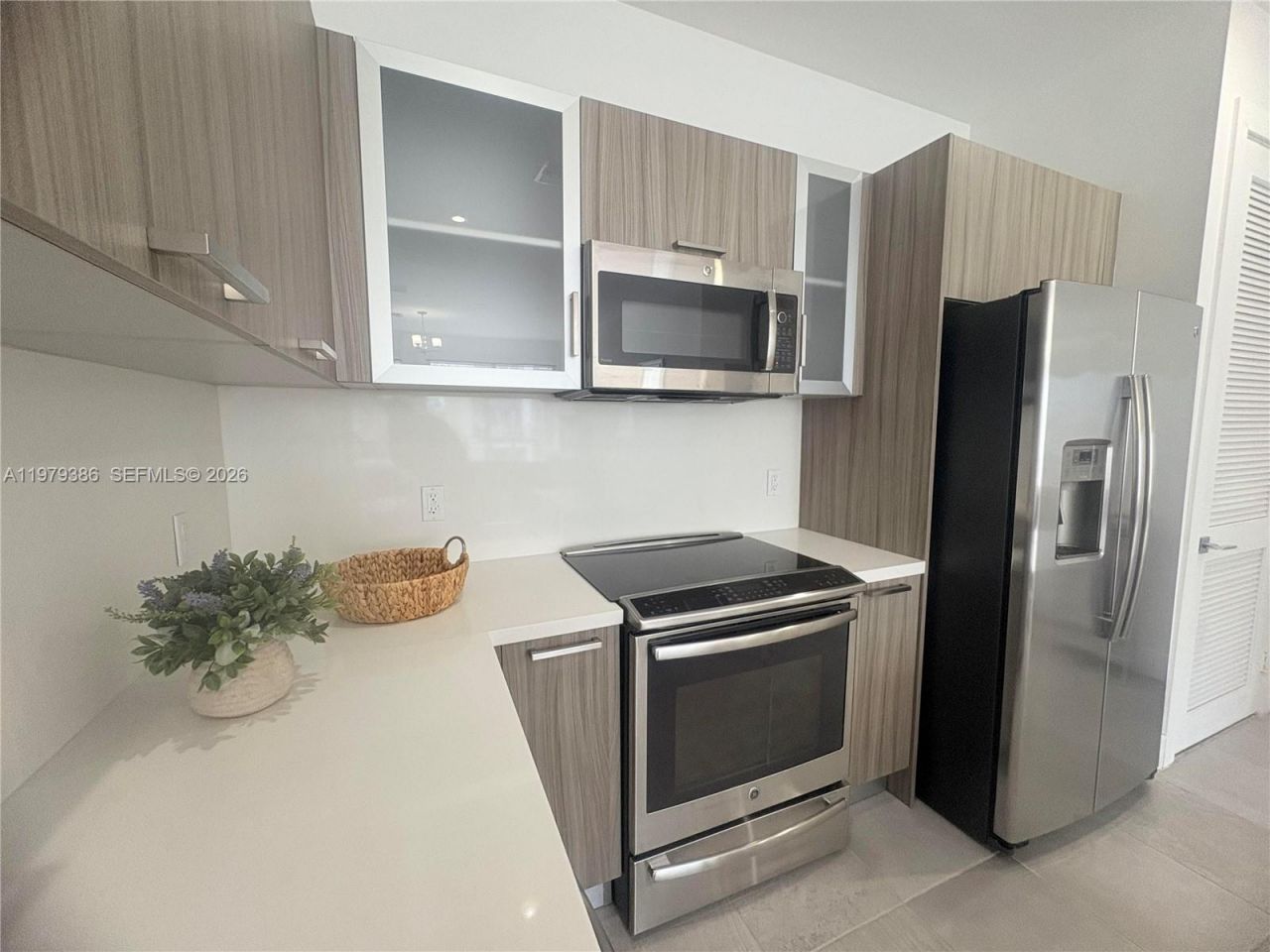 1045 NE 18th Ave, Unit 304, Fort Lauderdale, FL 33304 Photo