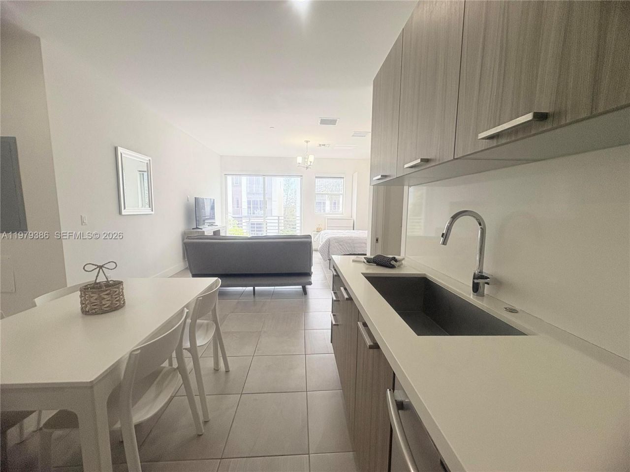 1045 NE 18th Ave, Unit 304, Fort Lauderdale, FL 33304 Photo
