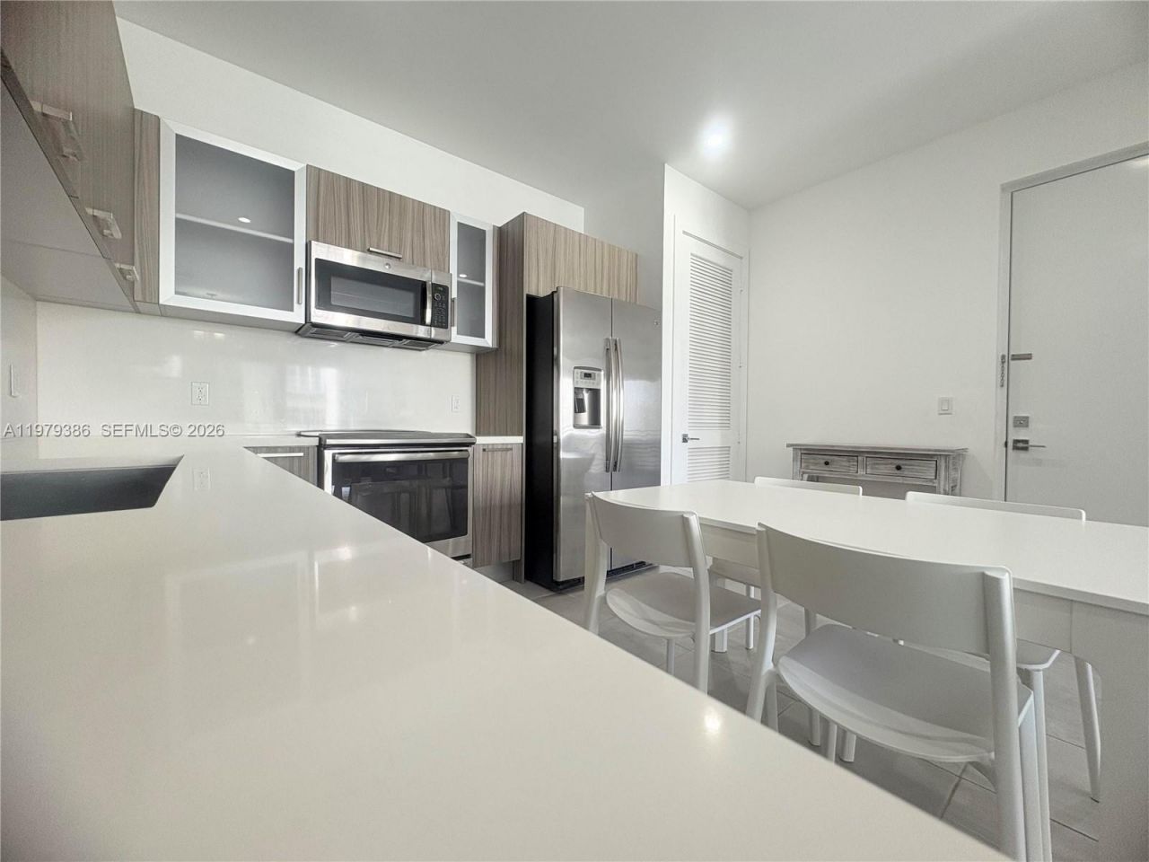 1045 NE 18th Ave, Unit 304, Fort Lauderdale, FL 33304 Photo