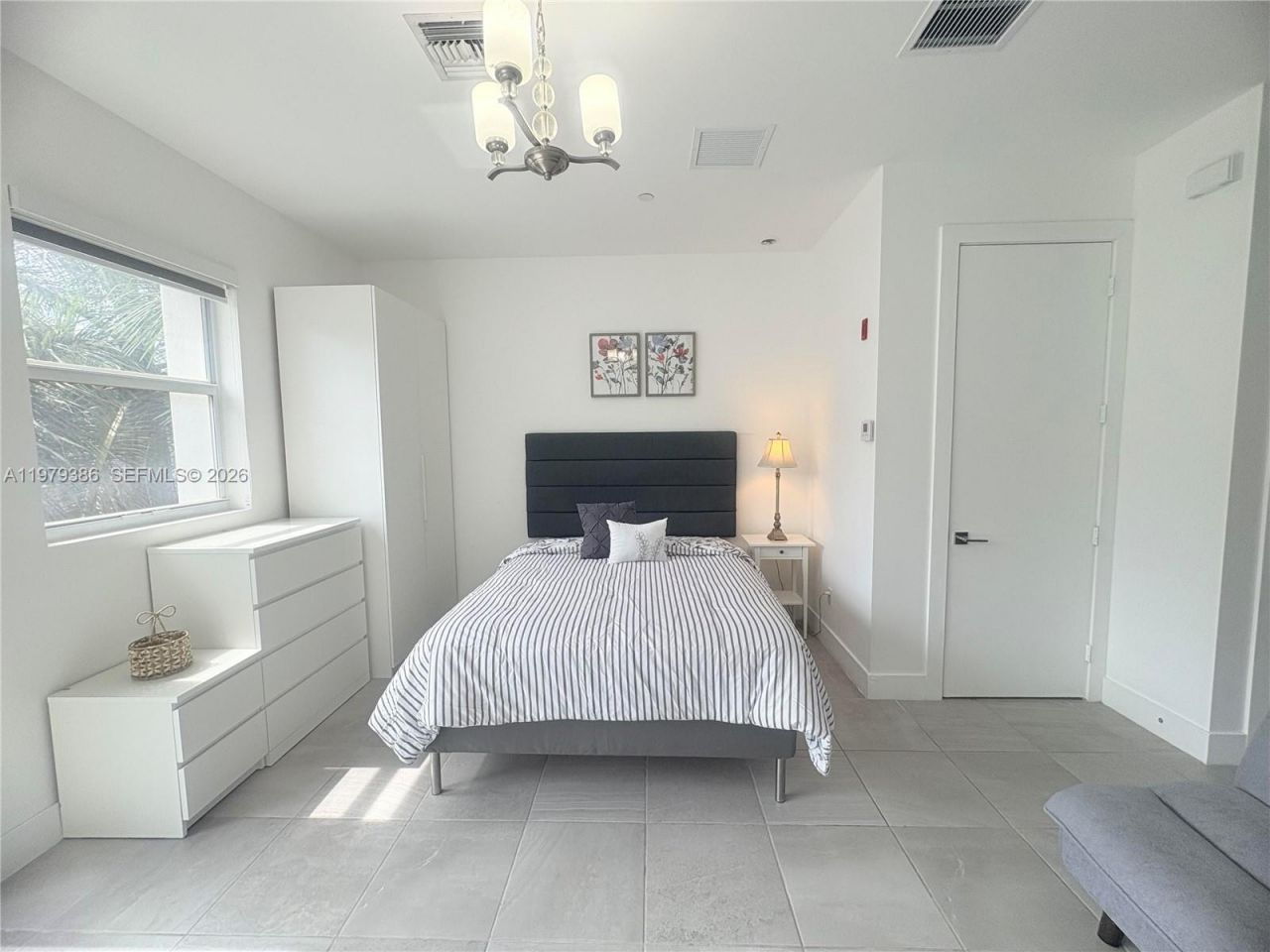 1045 NE 18th Ave, Unit 304, Fort Lauderdale, FL 33304 Photo