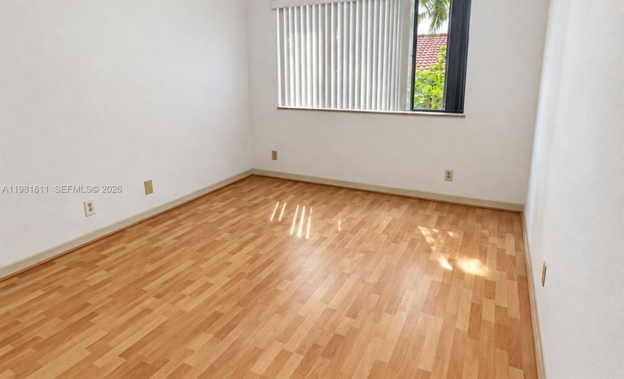 8816 Collins Ave, Unit 105, Surfside, FL 33154 Photo
