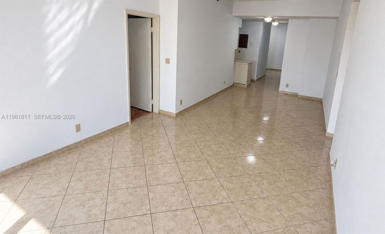 8816 Collins Ave, Unit 105, Surfside, FL 33154 Photo