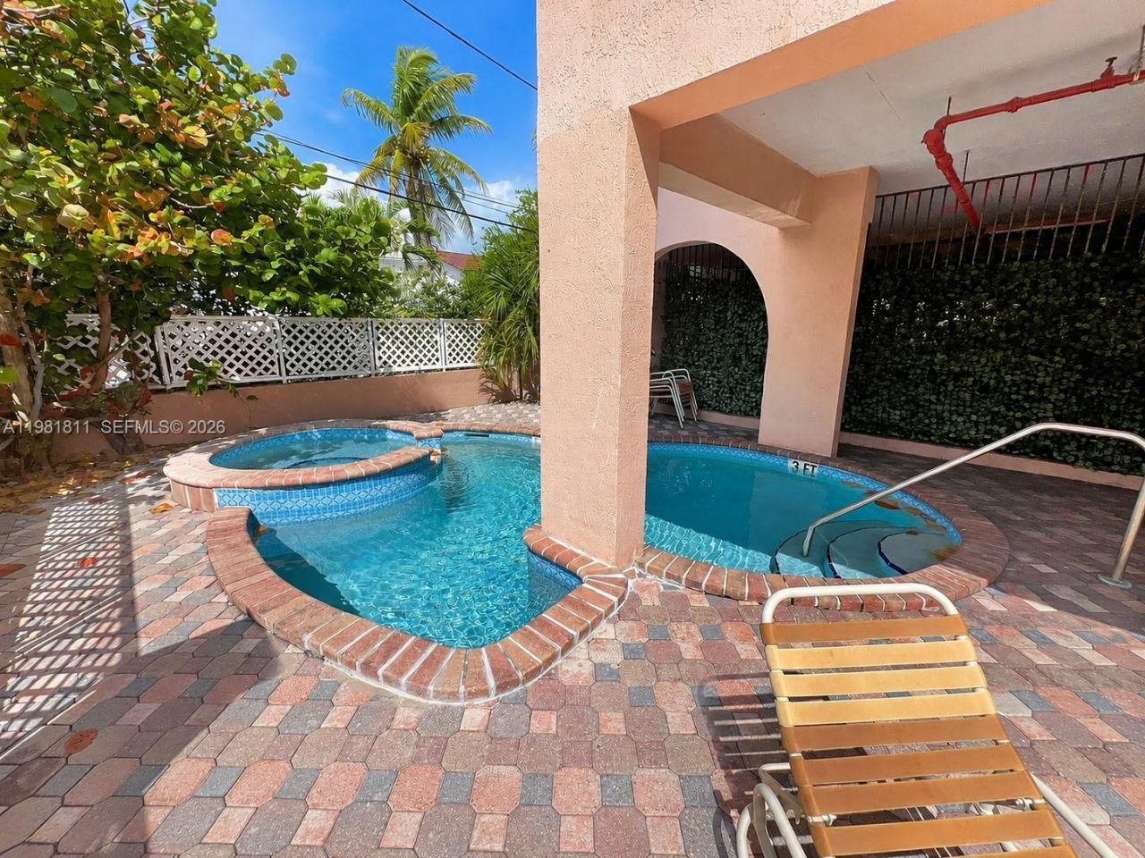 8816 Collins Ave, Unit 105, Surfside, FL 33154 Photo