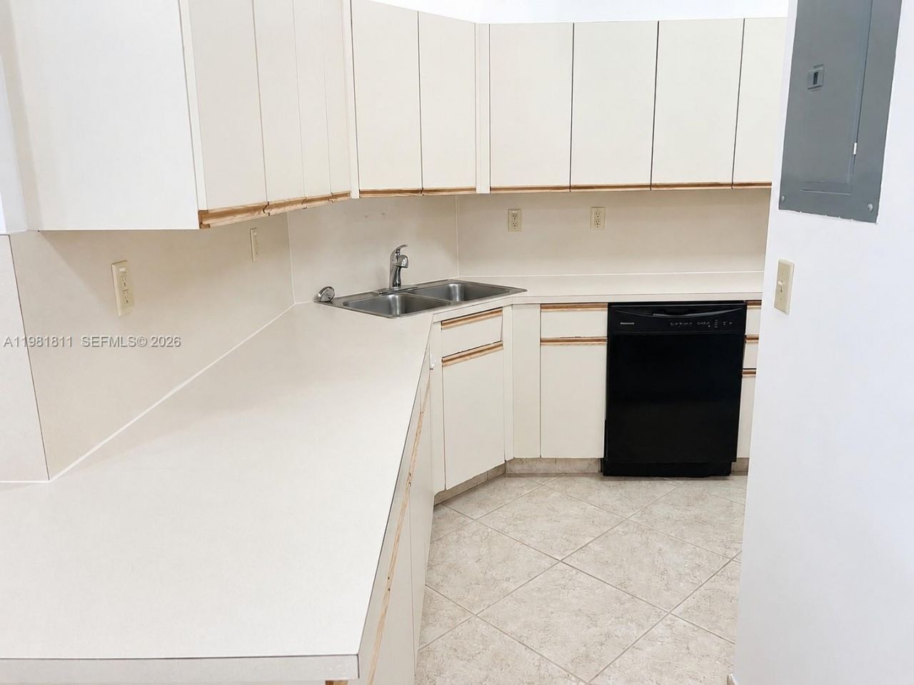 8816 Collins Ave, Unit 105, Surfside, FL 33154 Photo