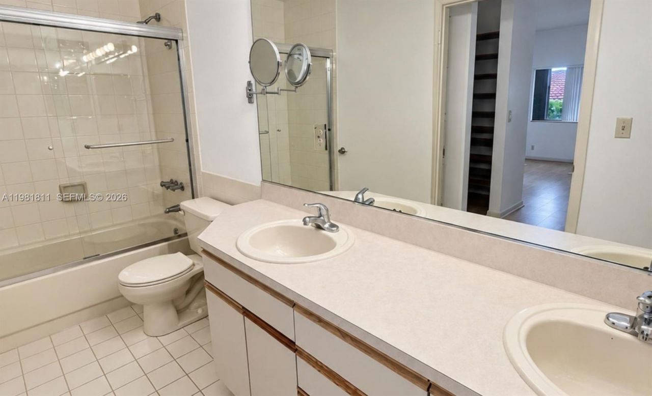 8816 Collins Ave, Unit 105, Surfside, FL 33154 Photo