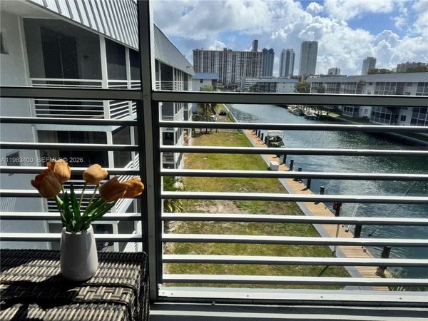 3600 NE 170 St., Unit Apt.D.406, North Miami Beach, FL 33160