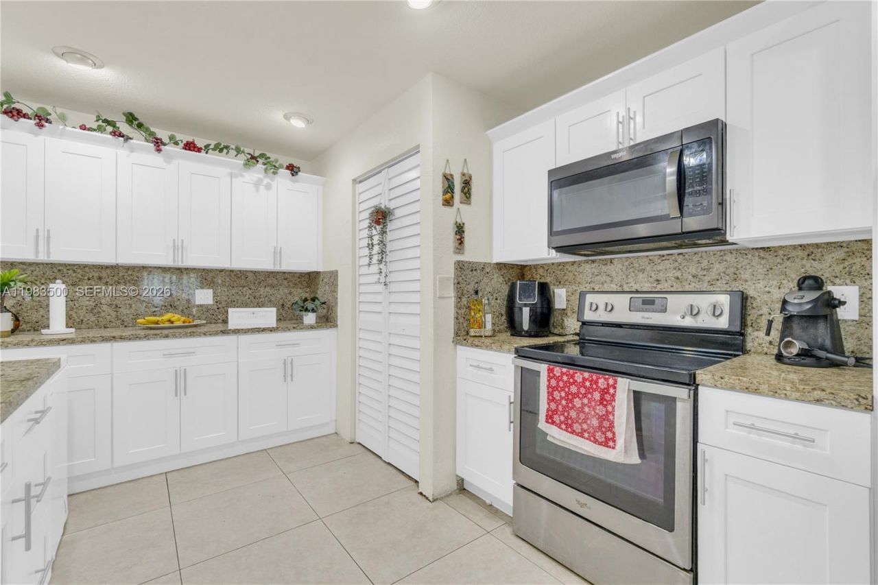 12691 SW 190th St, Miami, FL 33177 Photo