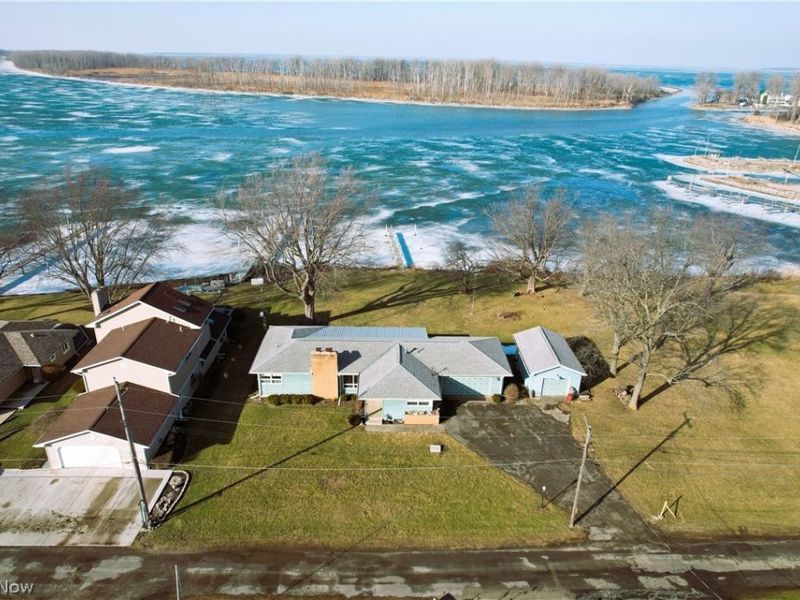 7631 E Downend Drive, Lakeside Marblehead, OH 43440 Photo 1