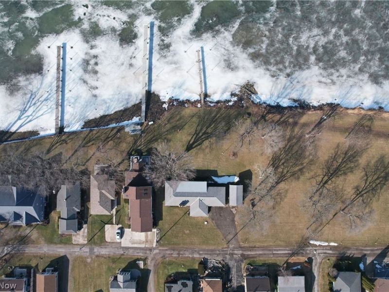 7631 E Downend Drive, Lakeside Marblehead, OH 43440 Photo 11