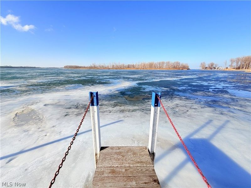 7631 E Downend Drive, Lakeside Marblehead, OH 43440 Photo 4