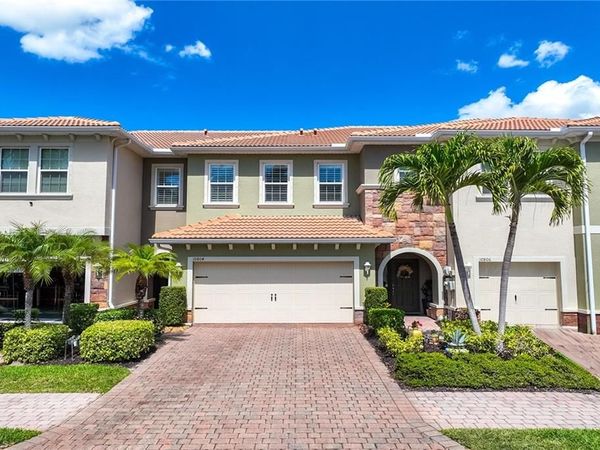 10804 Alvara Point DR, BONITA SPRINGS, FL 34135