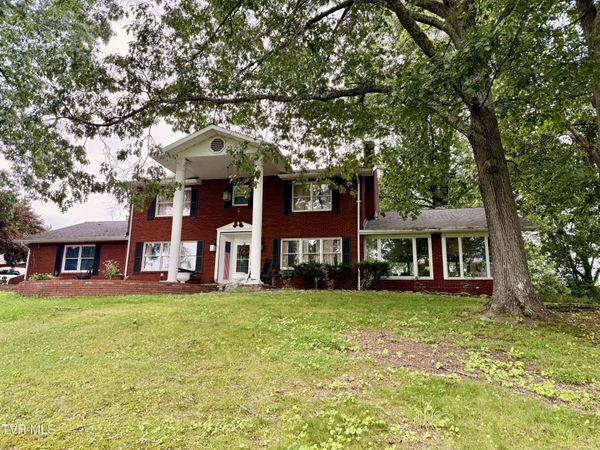 11516 Frederick Road, Coeburn, VA 24230