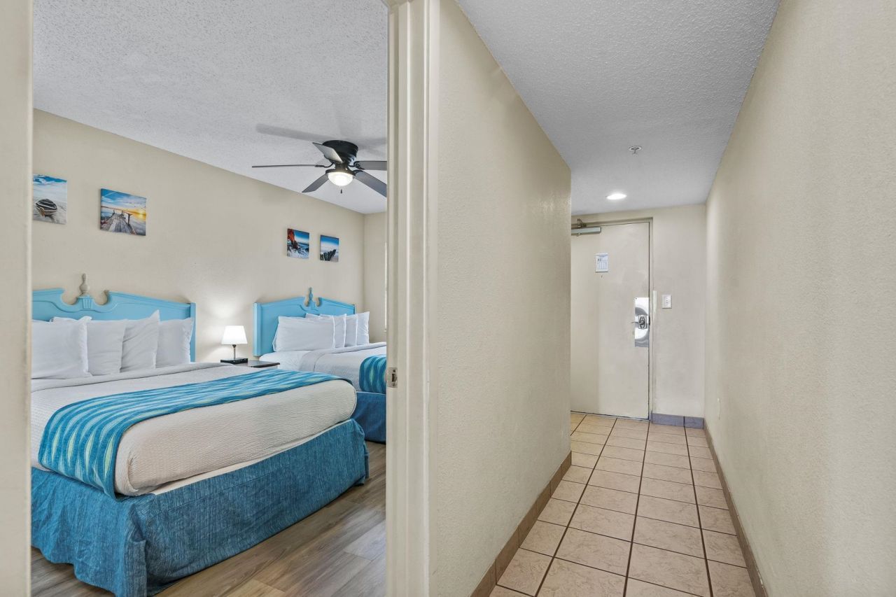 1700 N Ocean Blvd. Photo 6