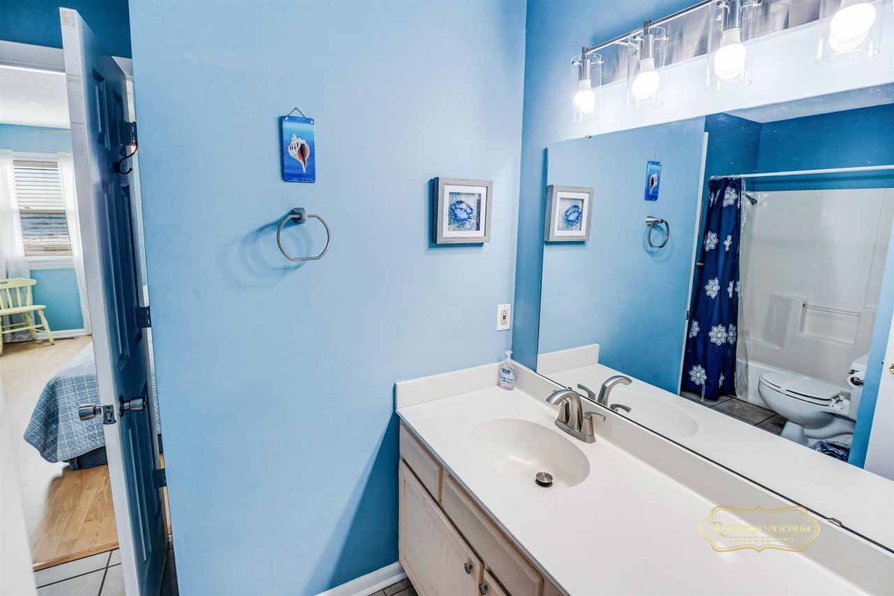 3000 N Ocean Blvd. Photo 21
