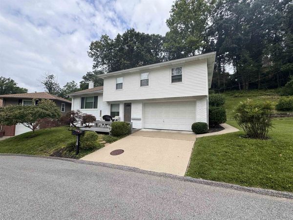 2067 Glenwood Terrace, Huntington, WV 25701