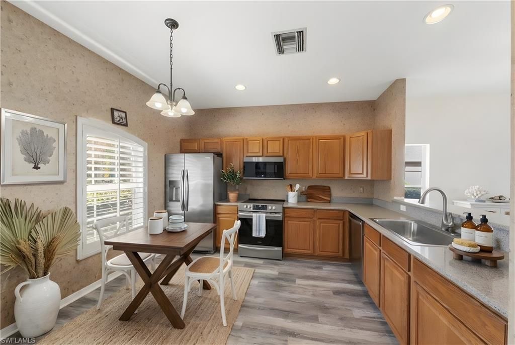 2061 Cape Heather Cir, Cape Coral, FL 33991 Photo