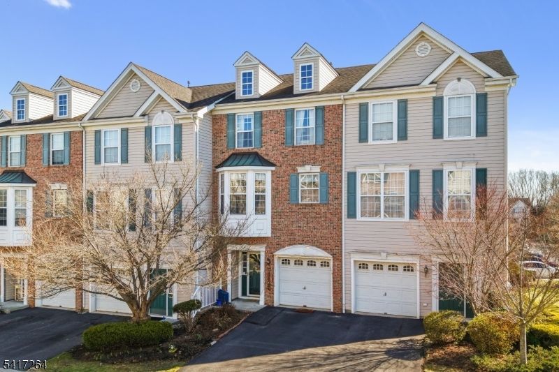 4 Hope St, Lopatcong, NJ 08865 Main Photo