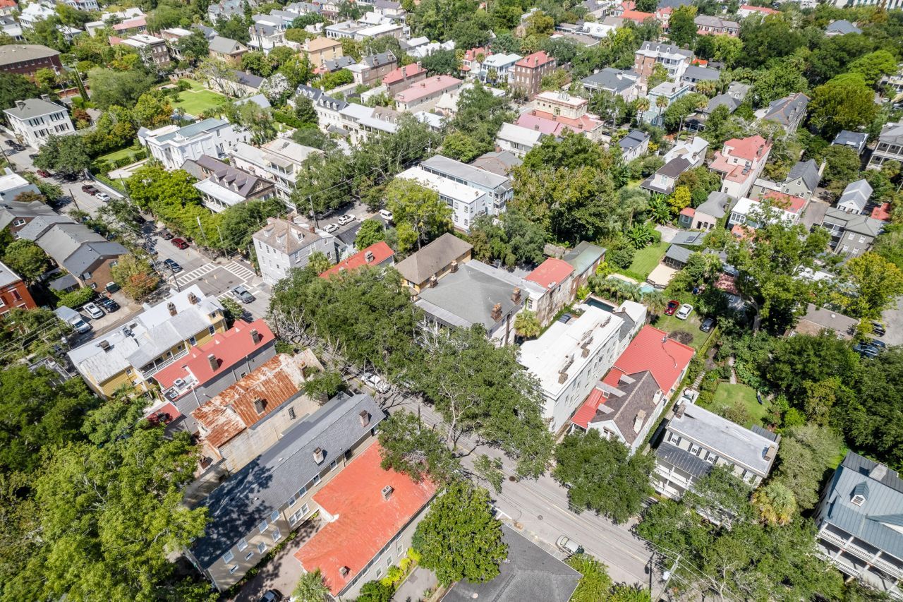 128 Wentworth Street Photo 12