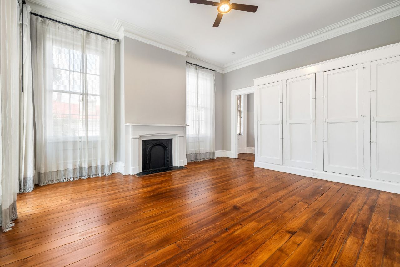 128 Wentworth Street Photo 14