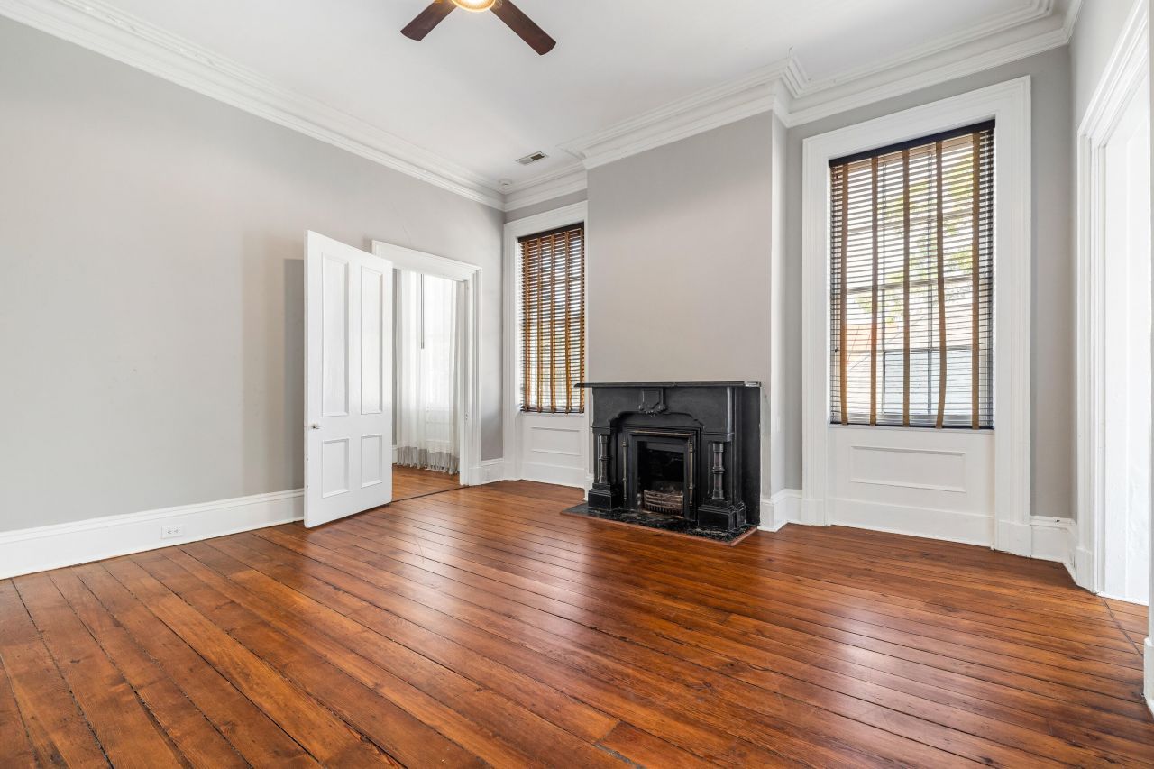 128 Wentworth Street Photo 18