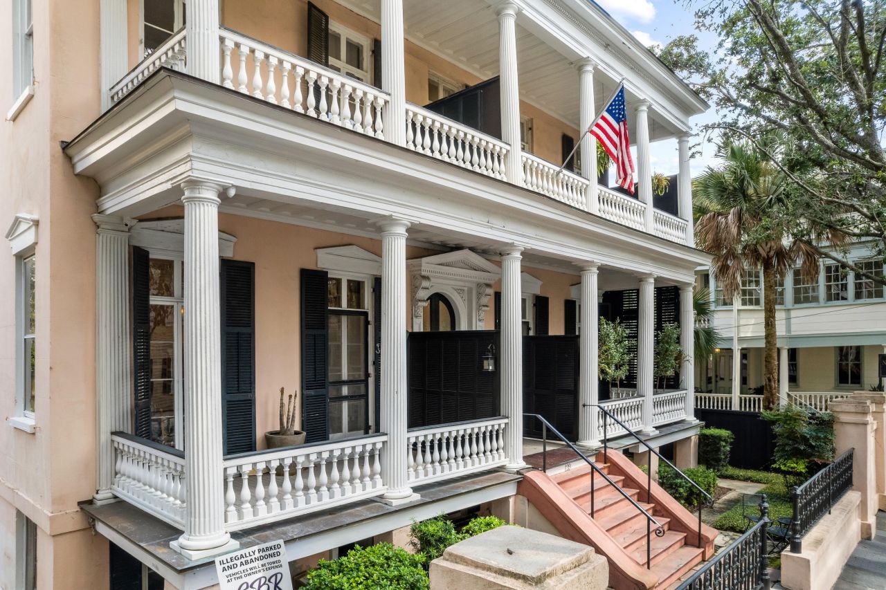 128 Wentworth Street Photo 7