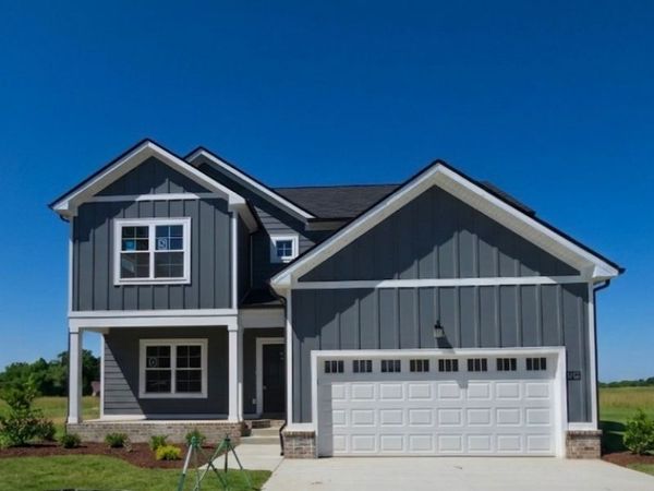3162 E Old Ashland City Rd E, Clarksville, TN 37043