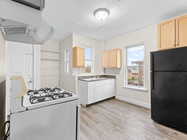 239 Bowdoin St, Unit 3, Boston, MA 02122
