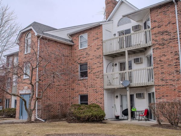 1345 CUNAT Court , Unit 3D, Lake In The Hills, IL 60156