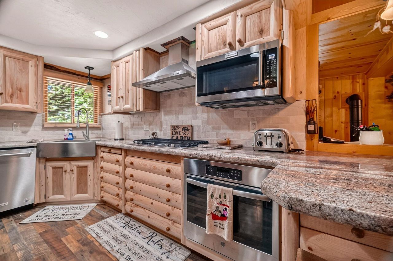 2880 Terrace Drive, Prattville, CA 95923 Photo