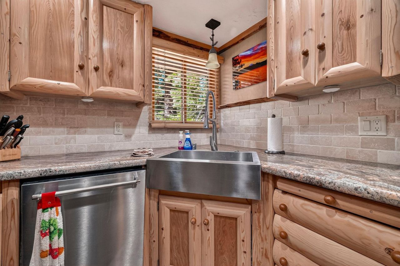 2880 Terrace Drive, Prattville, CA 95923 Photo