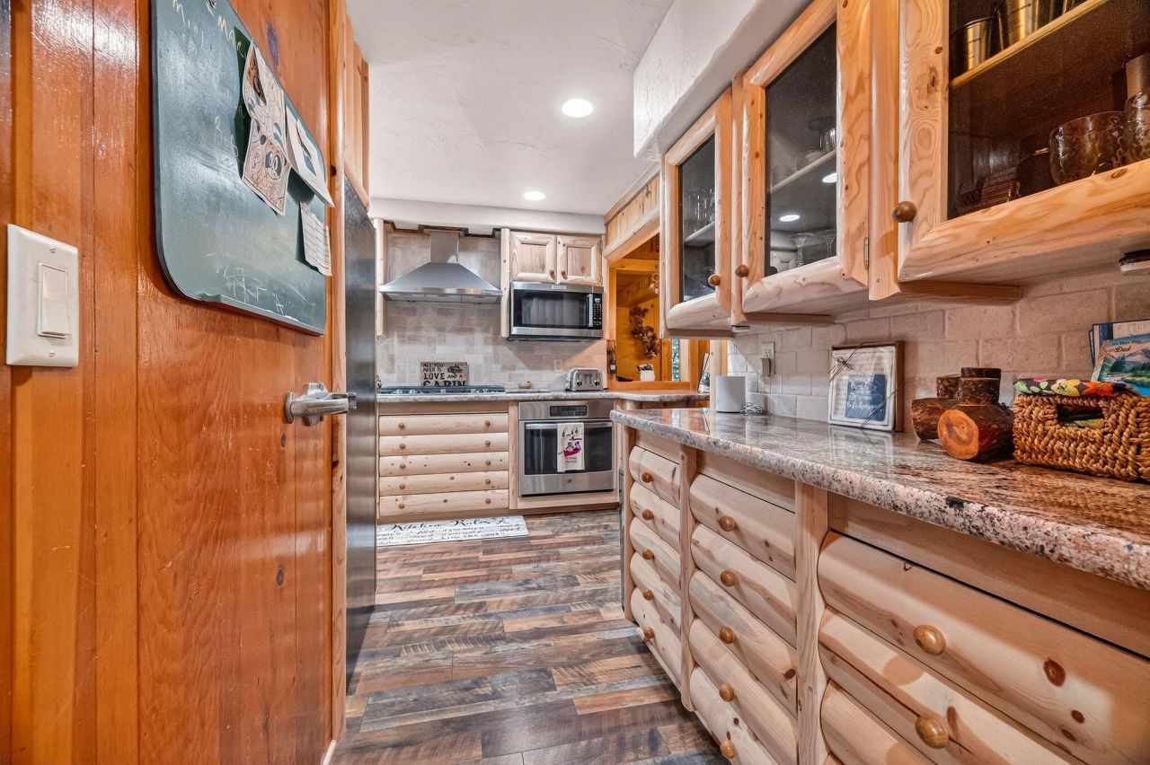 2880 Terrace Drive, Prattville, CA 95923 Photo