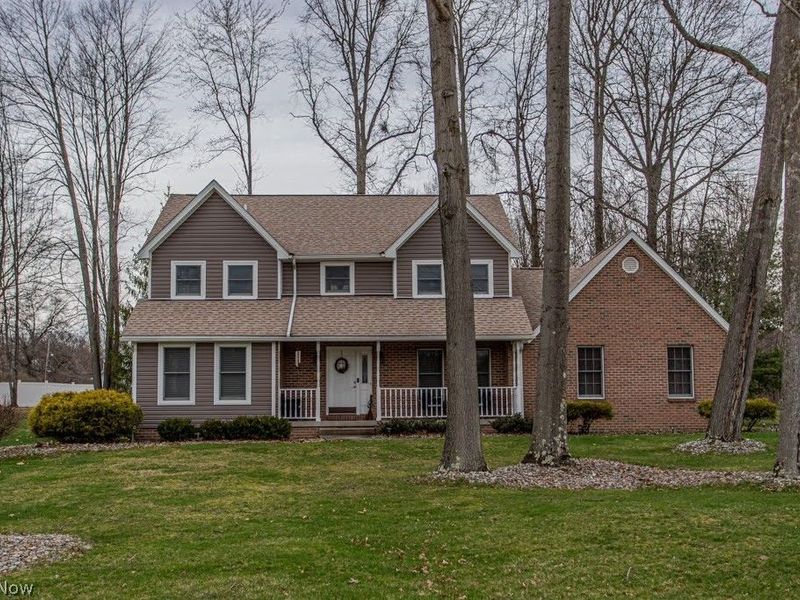 2218 Crestmont Drive, Girard, OH 44420 Photo 1