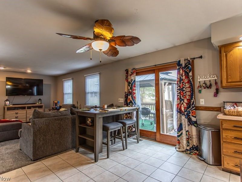 2218 Crestmont Drive, Girard, OH 44420 Photo 15