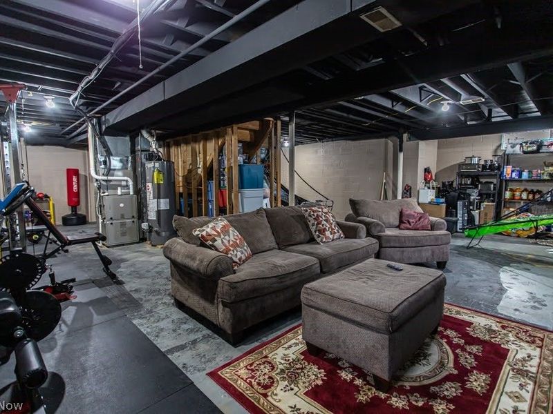 2218 Crestmont Drive, Girard, OH 44420 Photo 23