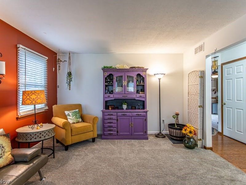 2218 Crestmont Drive, Girard, OH 44420 Photo 5