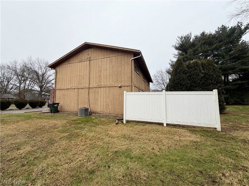 792 Kingwood Drive NE, Bolivar, OH 44612 Photo 7