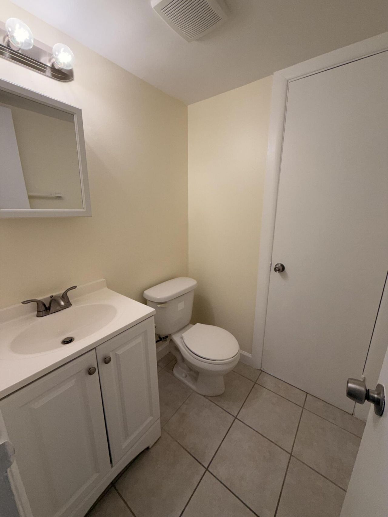 1505 Crescent Circle, Unit B21, Lake Park, FL 33403 Photo