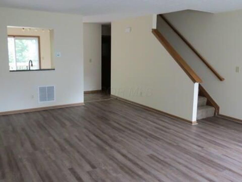 268 Chatterly Lane , Columbus, OH 43207 Photo 3