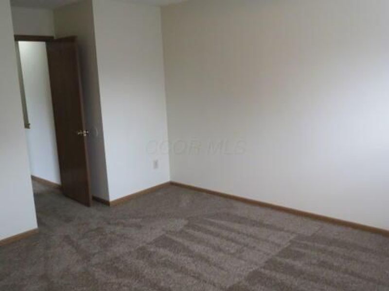 268 Chatterly Lane , Columbus, OH 43207 Photo 8