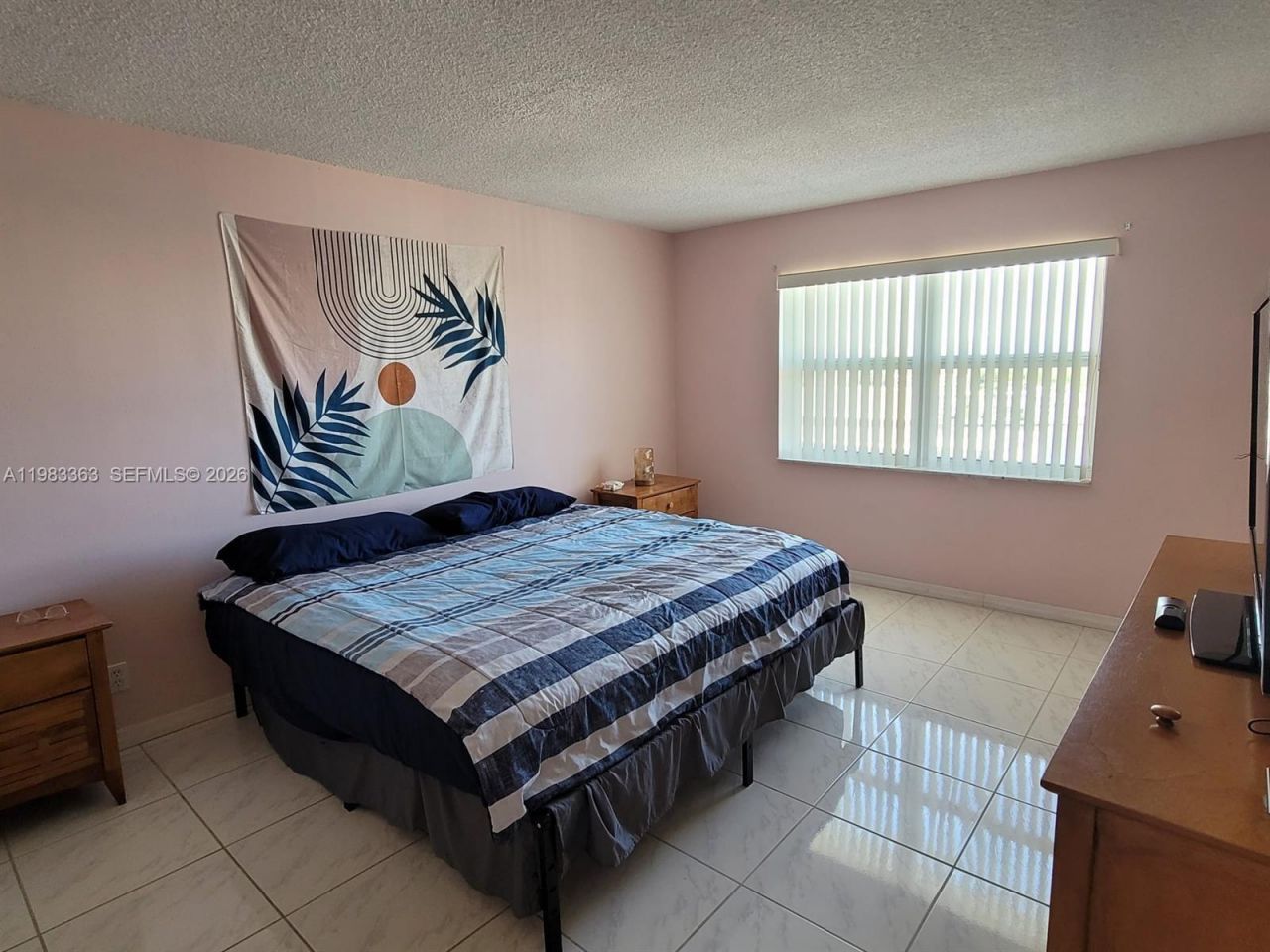 401 Golden Isles Dr , Unit 1114, Hallandale Beach, FL 33009 Photo