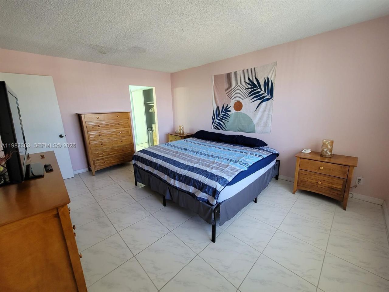 401 Golden Isles Dr , Unit 1114, Hallandale Beach, FL 33009 Photo