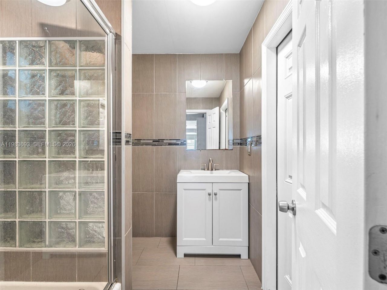 1432 NE 5th Ave, Unit 4, Fort Lauderdale, FL 33304 Photo