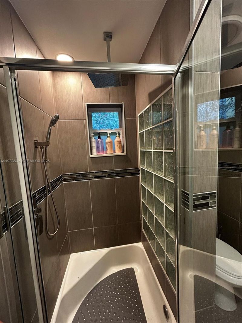 1432 NE 5th Ave, Unit 4, Fort Lauderdale, FL 33304 Photo