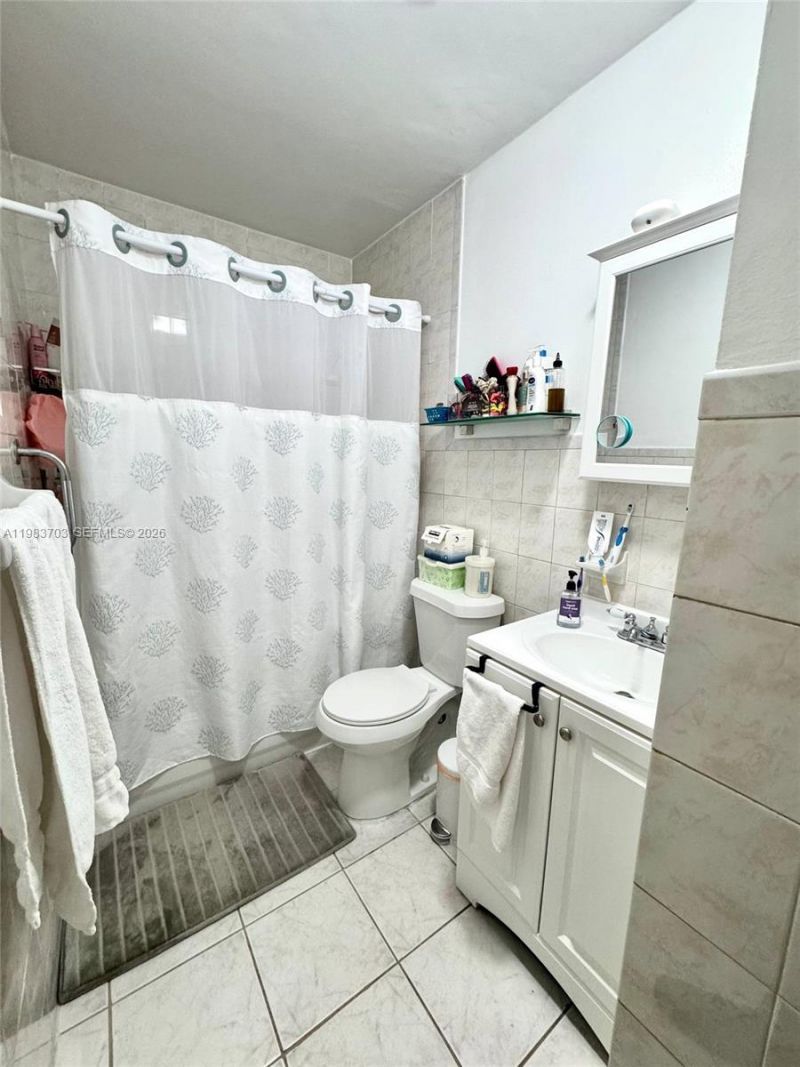 3551 SW 9th Ter, Unit 317, Miami, FL 33135 Photo