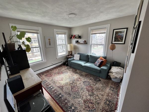 328 Beacon St, Unit 2F, Somerville, MA 02143