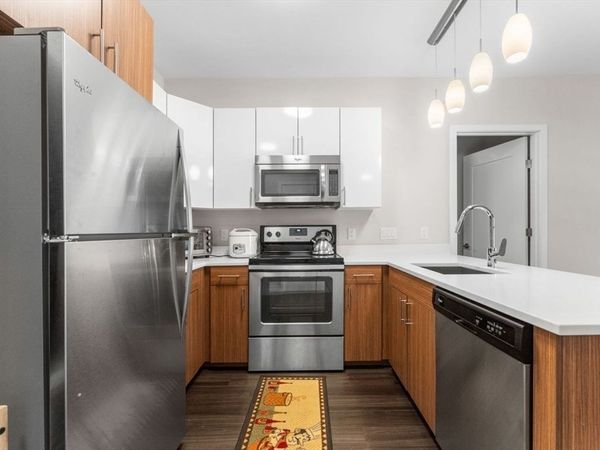 999 Hancock St, Unit 306, Quincy, MA 02169