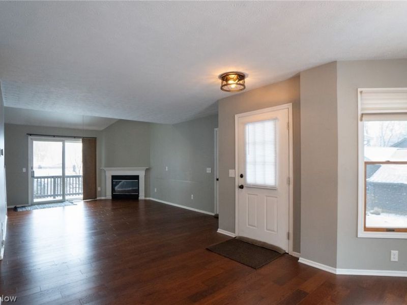 4985 Searls Drive NW, North Canton, OH 44720 Photo 2