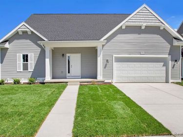 366 Dorchester Drive, Howell, MI 48855