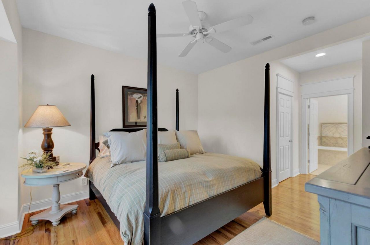 1536 Sea Palms Crescent Photo 23