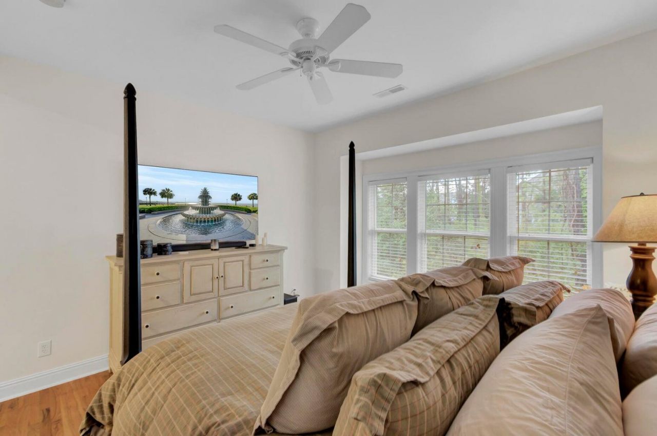 1536 Sea Palms Crescent Photo 24